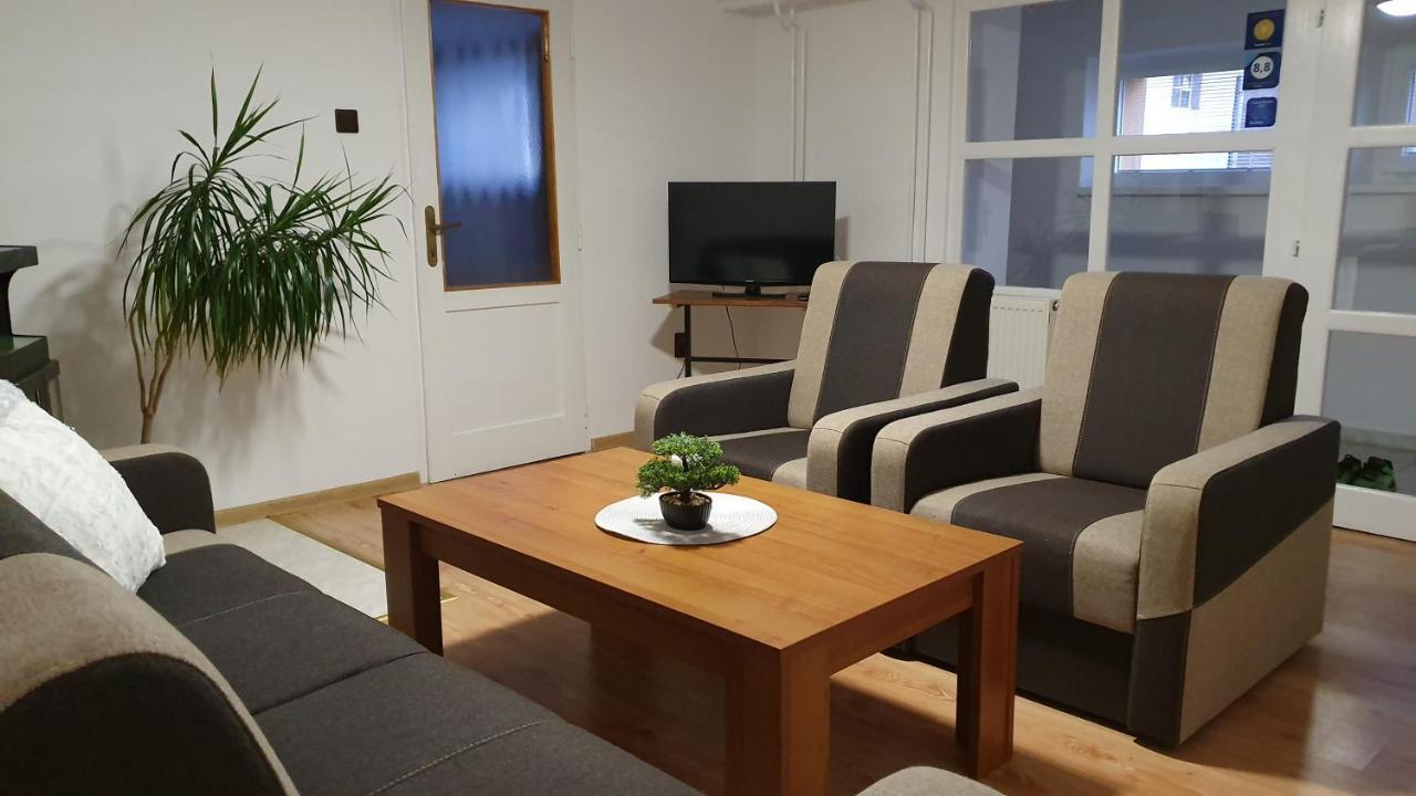 Apartmány Anna Bešeňová Exterior foto